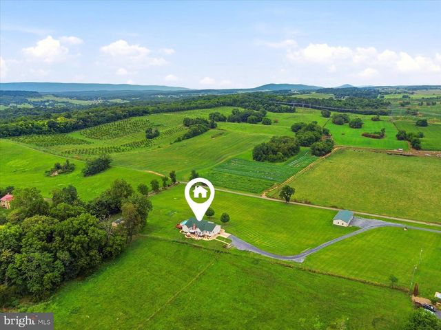 6264 MIDDLE RD, Stephens City, VA 22655