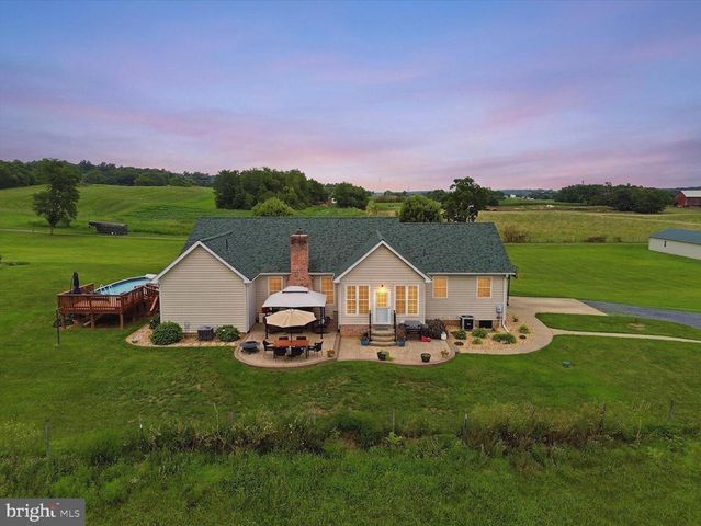 6264 MIDDLE RD, Stephens City, VA 22655