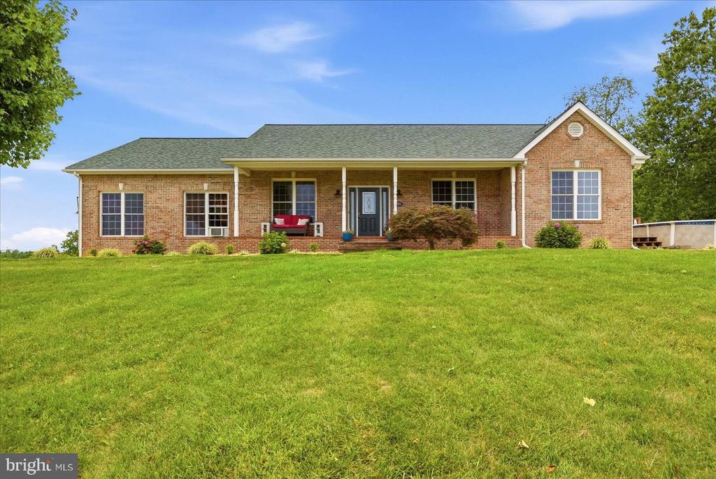 6264 MIDDLE RD, Stephens City, VA 22655