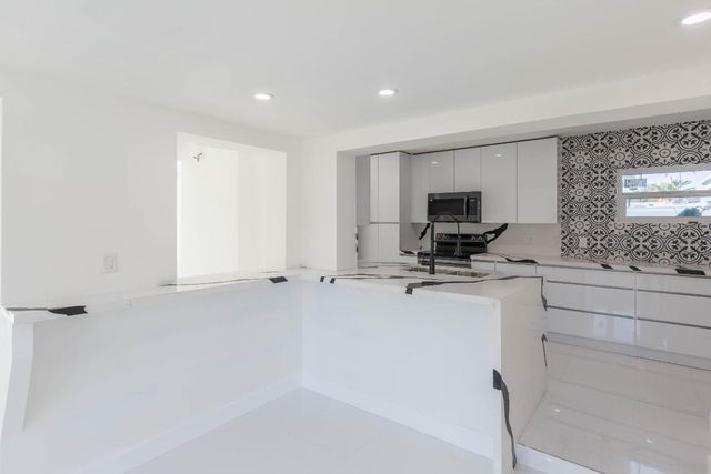 1919 Mimosa Avenue, Fort Pierce, FL 34949