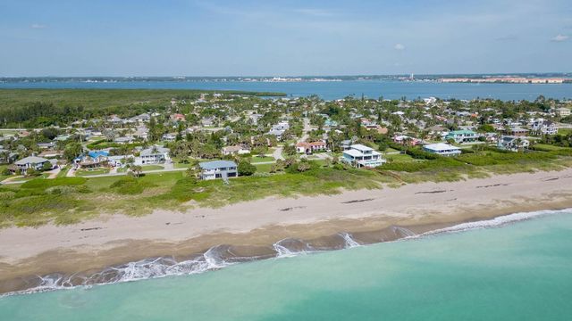 1919 Mimosa Avenue, Fort Pierce, FL 34949