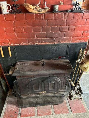 104 North Winnimere Road, Greensboro, VT 05841