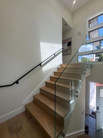 2212 Leland Avenue, Mountain View, CA 94040