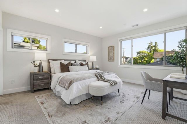 2212 Leland Avenue, Mountain View, CA 94040