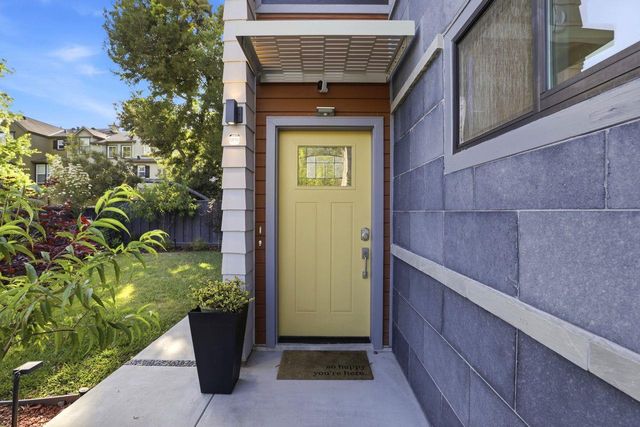 2212 Leland Avenue, Mountain View, CA 94040