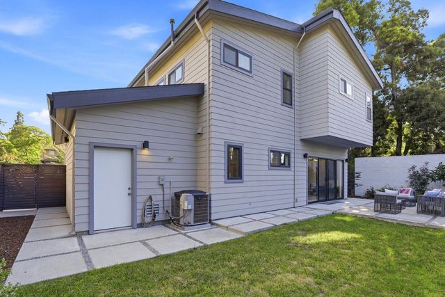 2212 Leland Avenue, Mountain View, CA 94040