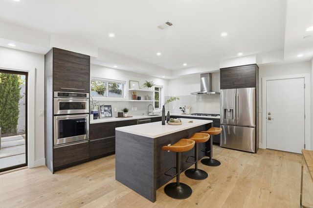 2212 Leland Avenue, Mountain View, CA 94040