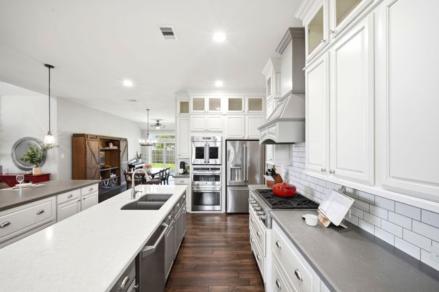 1433 Hicks Field Lane, League City, TX 77573