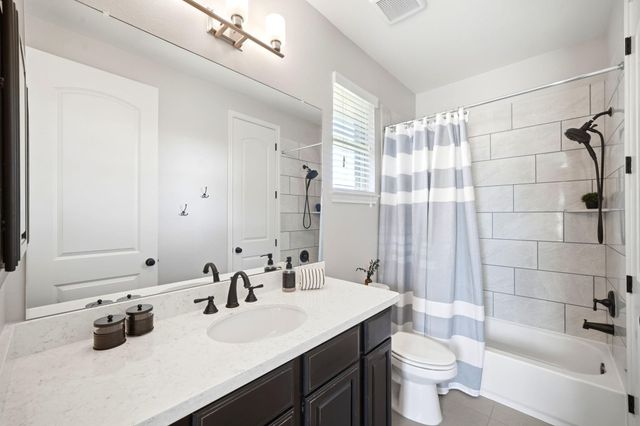 1433 Hicks Field Lane, League City, TX 77573