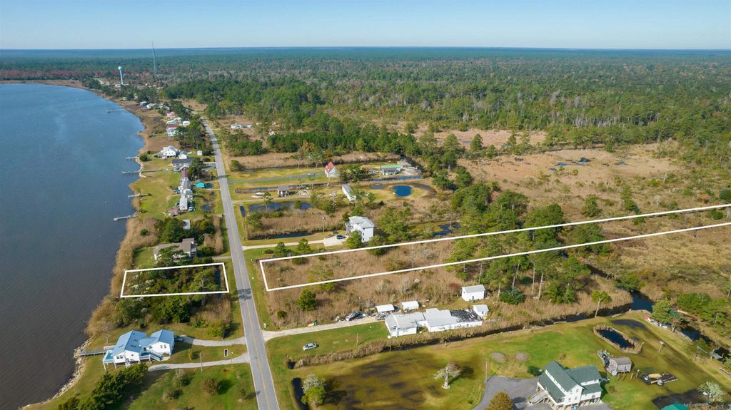 Image 22 of property listing at 170 Bayview Drive, Stumpy Point, NC 27978