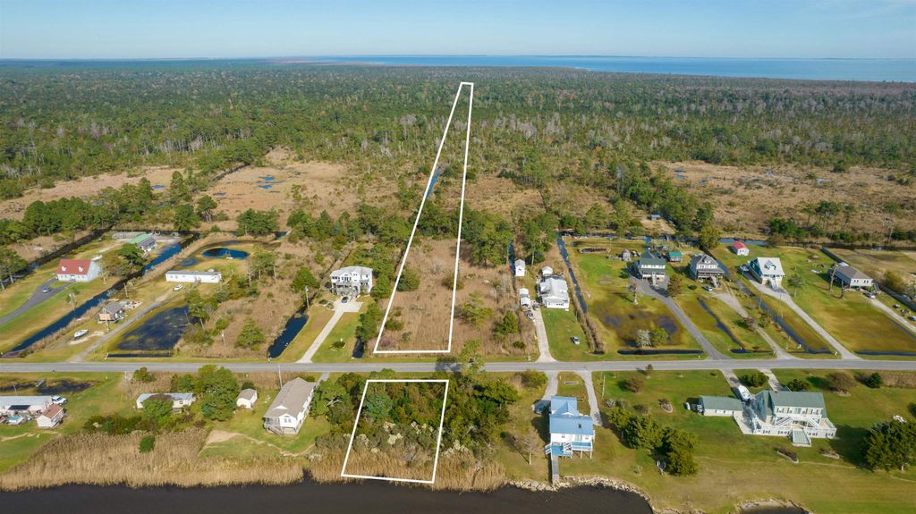 Image 26 of property listing at 170 Bayview Drive, Stumpy Point, NC 27978