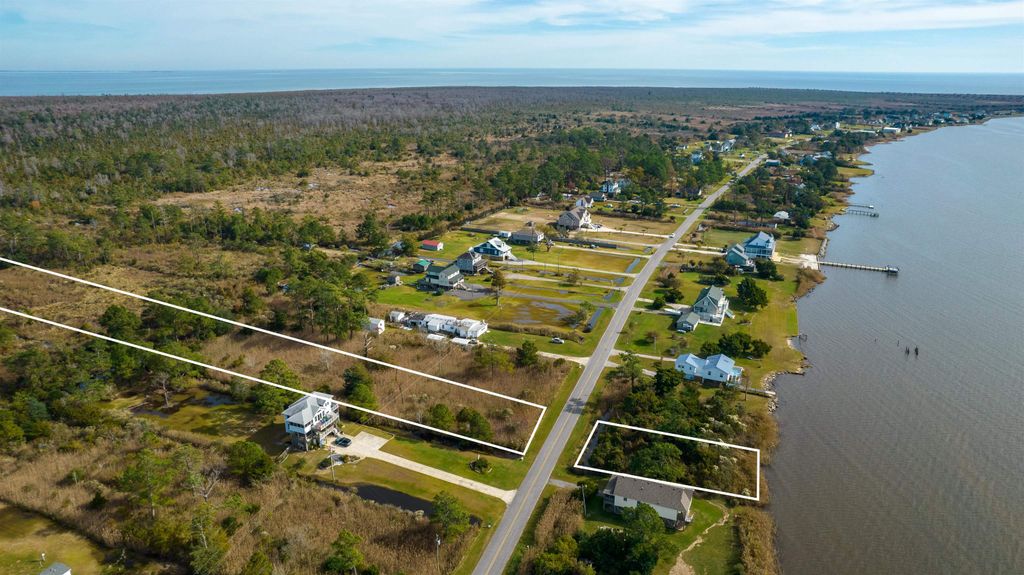 Image 32 of property listing at 170 Bayview Drive, Stumpy Point, NC 27978