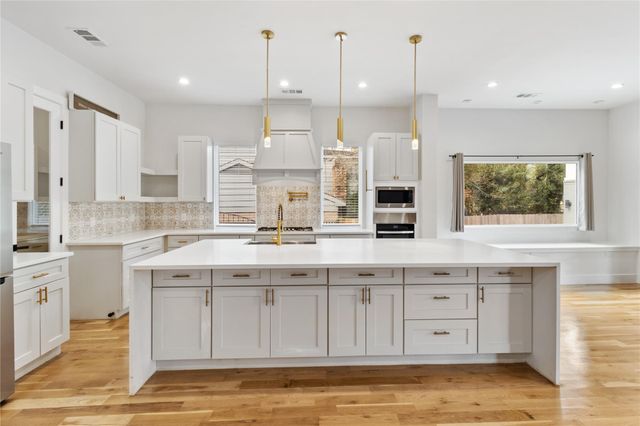 1414 Sweet Grass Trail, Houston, TX 77090