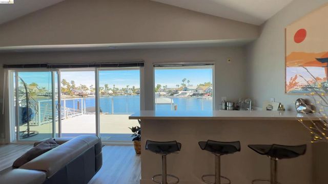 2293 Reef Ct, Discovery Bay, CA 94505