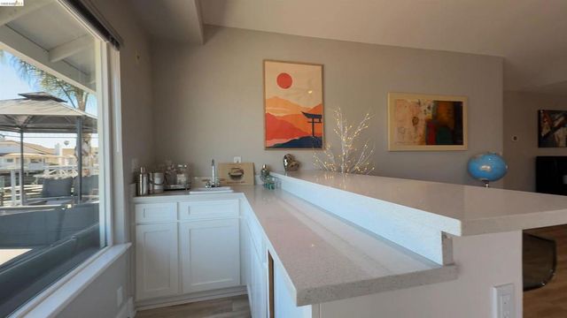 2293 Reef Ct, Discovery Bay, CA 94505