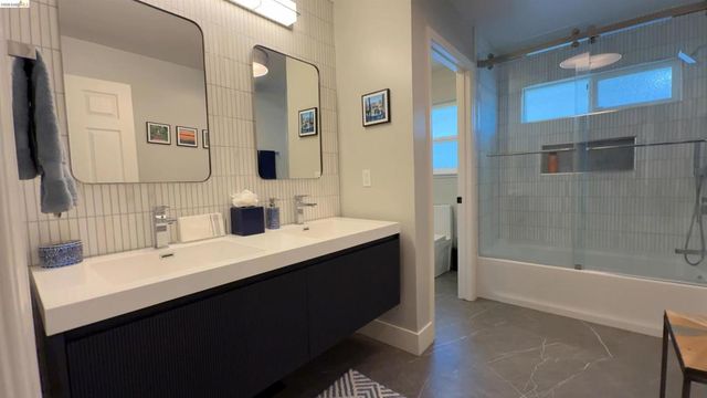 2293 Reef Ct, Discovery Bay, CA 94505