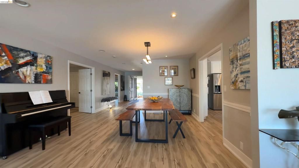 Image 18 of property listing at 2293 Reef Ct, Discovery Bay, CA 94505