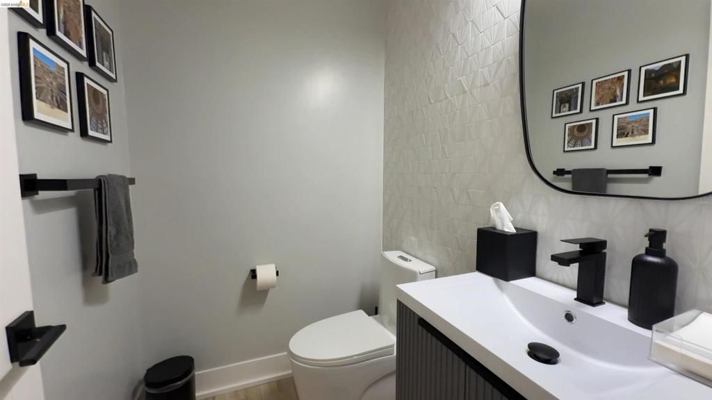 Image 24 of property listing at 2293 Reef Ct, Discovery Bay, CA 94505