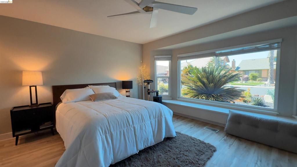 Image 26 of property listing at 2293 Reef Ct, Discovery Bay, CA 94505