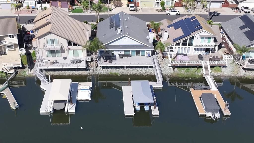 Image 5 of property listing at 2293 Reef Ct, Discovery Bay, CA 94505