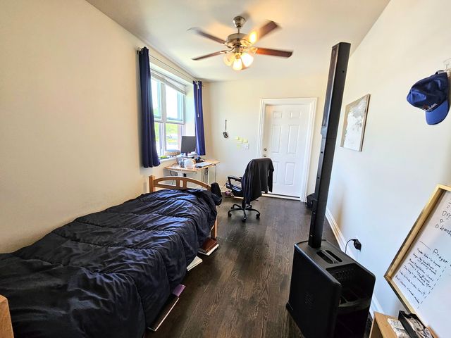 939 W Armitage Avenue B, Chicago, IL 60614