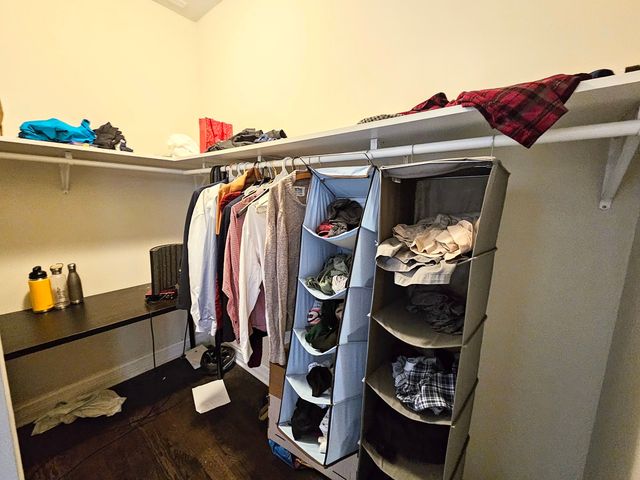 939 W Armitage Avenue B, Chicago, IL 60614