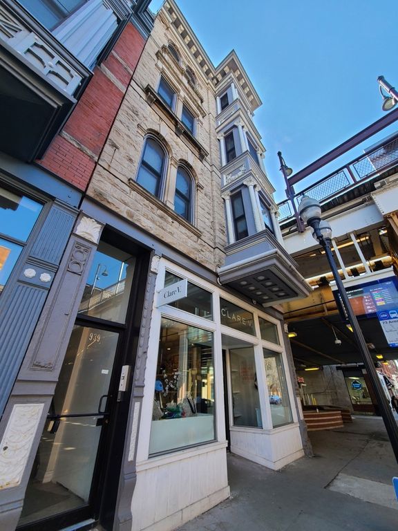 939 W Armitage Avenue B, Chicago, IL 60614