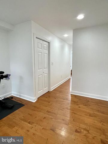 1656 KRAMER ST NE, Washington, DC 20002