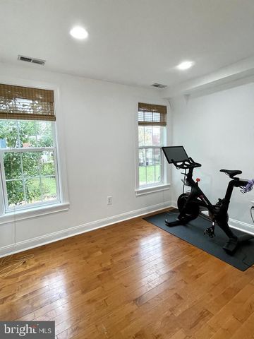 1656 KRAMER ST NE, Washington, DC 20002