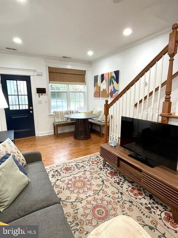 1656 KRAMER ST NE, Washington, DC 20002