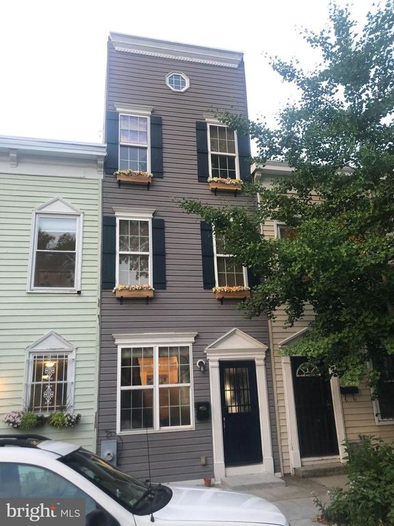 1656 KRAMER ST NE, Washington, DC 20002