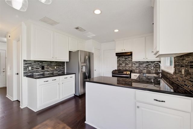 13327 Harpers Bridge Drive, Houston, TX 77041