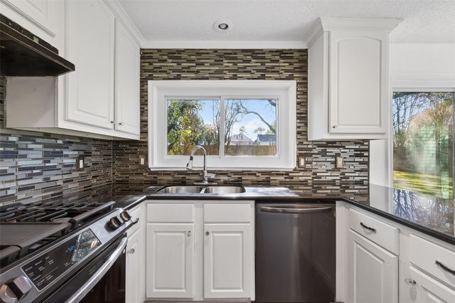 13327 Harpers Bridge Drive, Houston, TX 77041