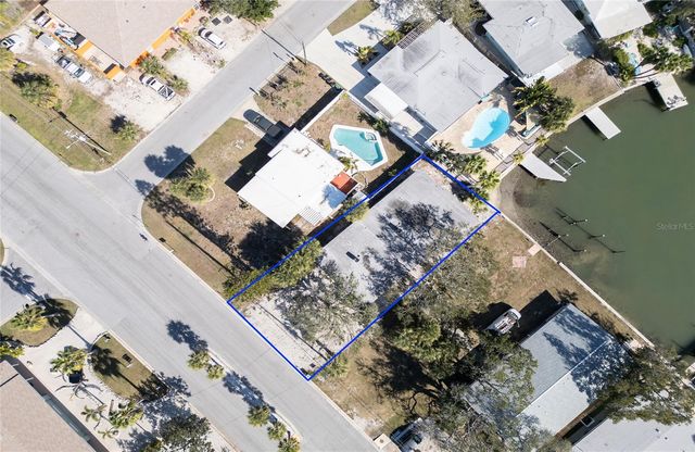 717 E GULF BOULEVARD, Indian Rocks Beach, FL 33785