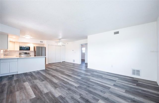 717 E GULF BOULEVARD, Indian Rocks Beach, FL 33785