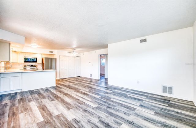 717 E GULF BOULEVARD, Indian Rocks Beach, FL 33785