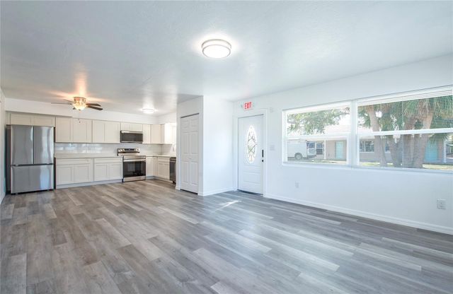 717 E GULF BOULEVARD, Indian Rocks Beach, FL 33785