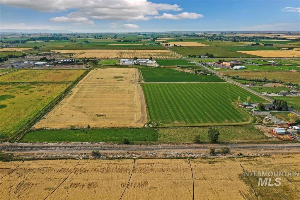 3940 N 2300 E, Filer, ID 83328 photo 16