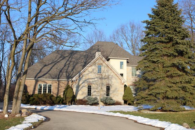 60 Timber Ridge Court, York Twp, MI 48160