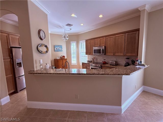 7543 Moorgate Point WAY, Naples, FL 34113