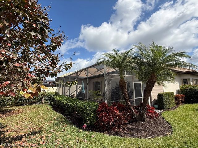 7543 Moorgate Point WAY, Naples, FL 34113