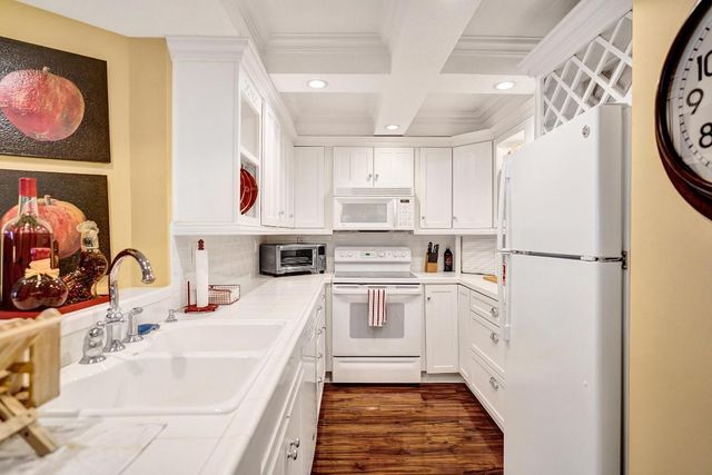 3301 S Ocean Boulevard 206, Highland Beach, FL 33487