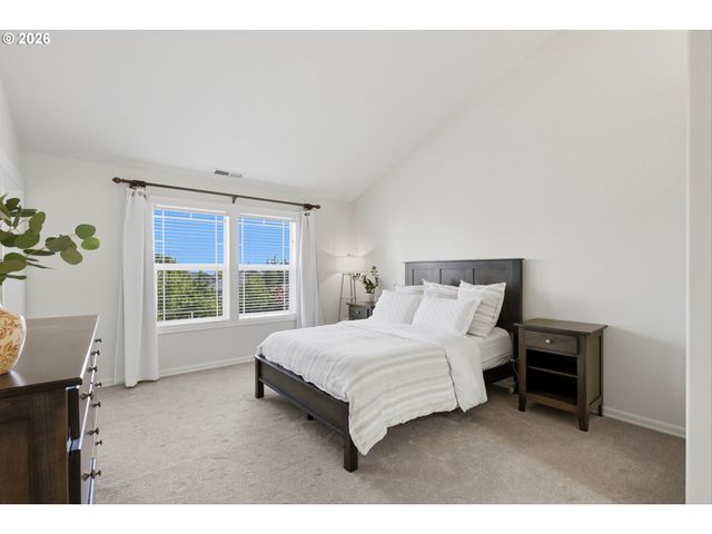 2237 Nw UTAH Ct, Camas, WA 98607