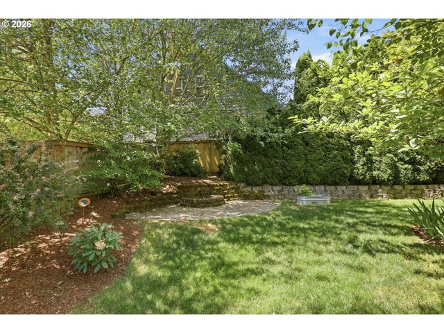 2237 Nw UTAH Ct, Camas, WA 98607