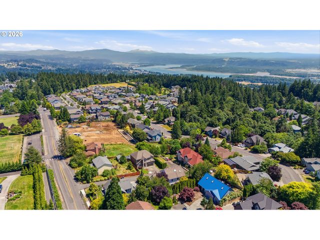 2237 Nw UTAH Ct, Camas, WA 98607