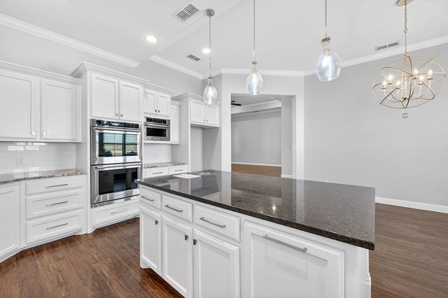 6640 E Sandhills Dr, Gardendale, TX 79758