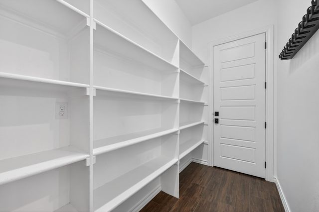 6640 E Sandhills Dr, Gardendale, TX 79758