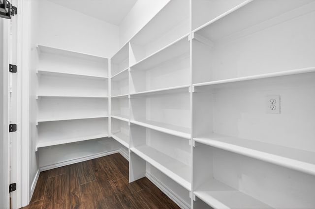 6640 E Sandhills Dr, Gardendale, TX 79758