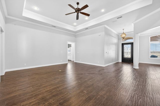 6640 E Sandhills Dr, Gardendale, TX 79758