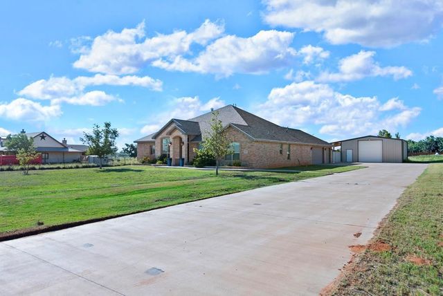 6640 E Sandhills Dr, Gardendale, TX 79758